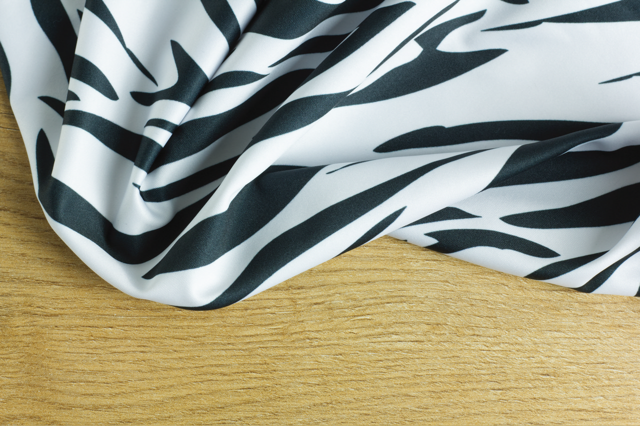 Poliészter szövet a Szakatex méteráru boltban